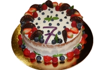 Malinový dort s ovocem